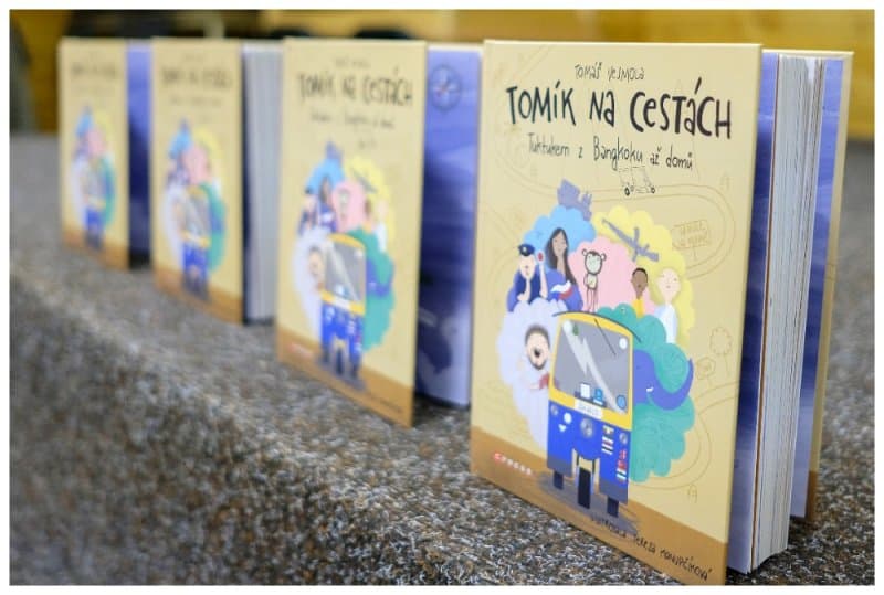 Kniha Tomík na cestách: Tuktukem z Bangkoku až domů
